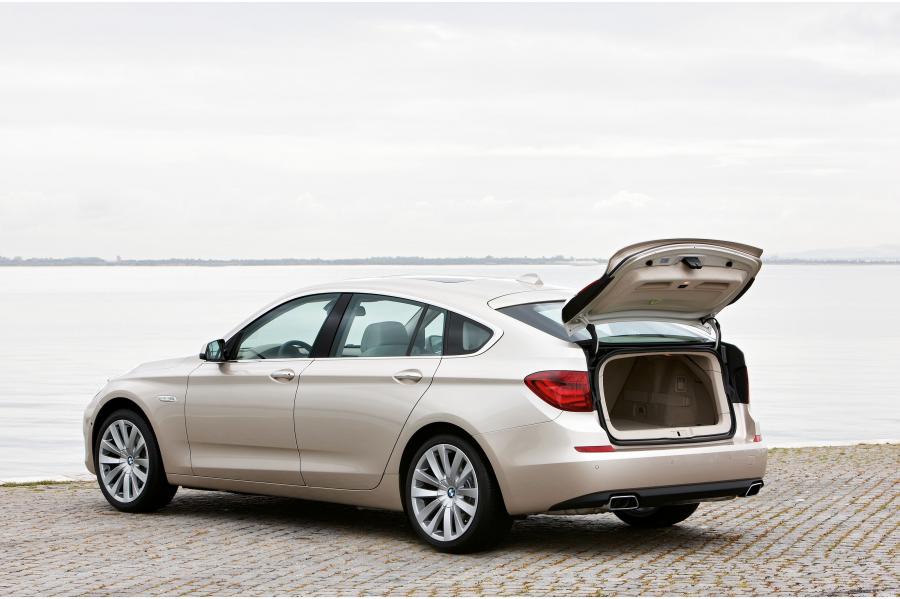  BMW 5-Series GT 2010 года  (фото 22 из 133)